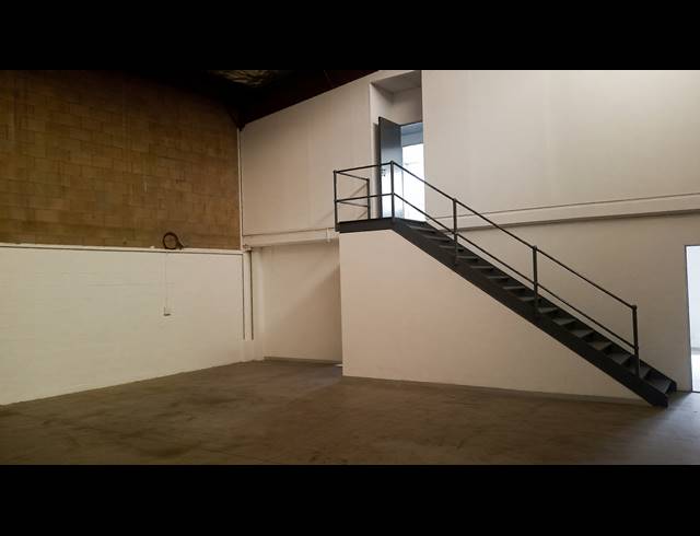 420M² WAREHOUSE TO LET IN MEADOWDALE